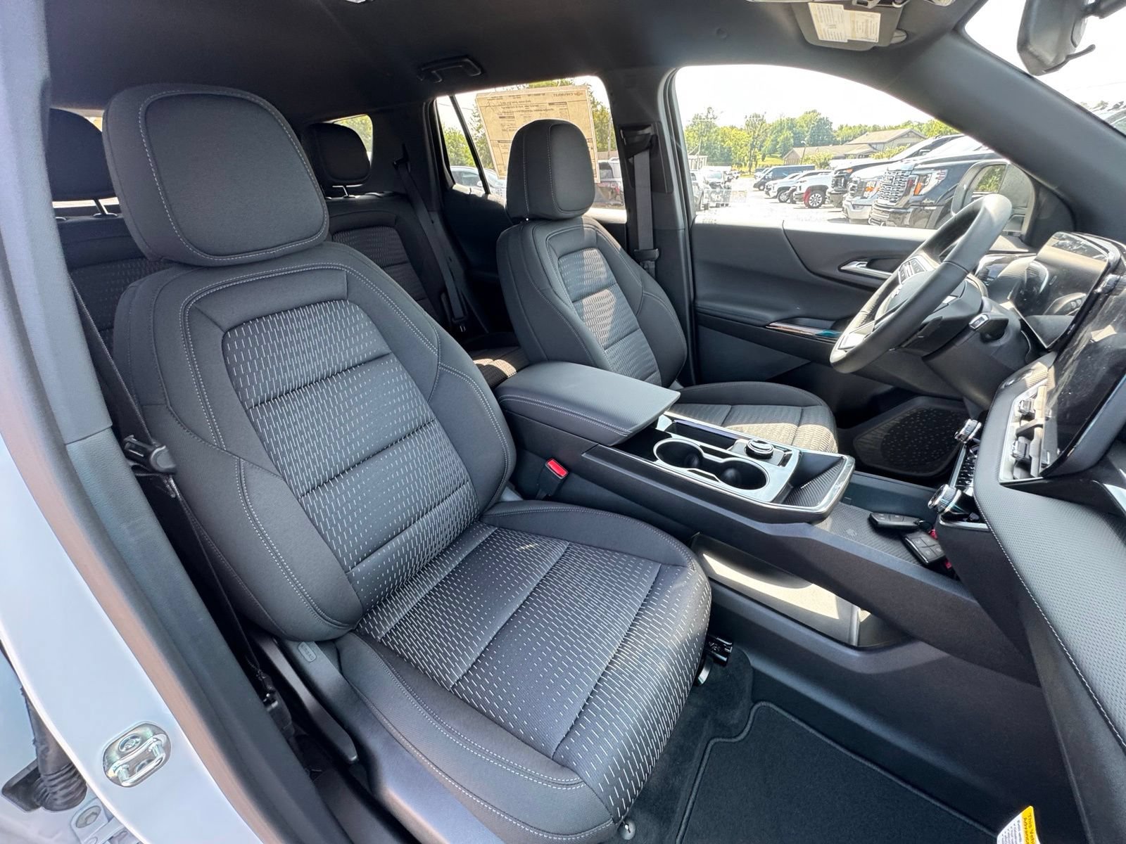 New 2027 Chevrolet Equinox LT FWD image 33
