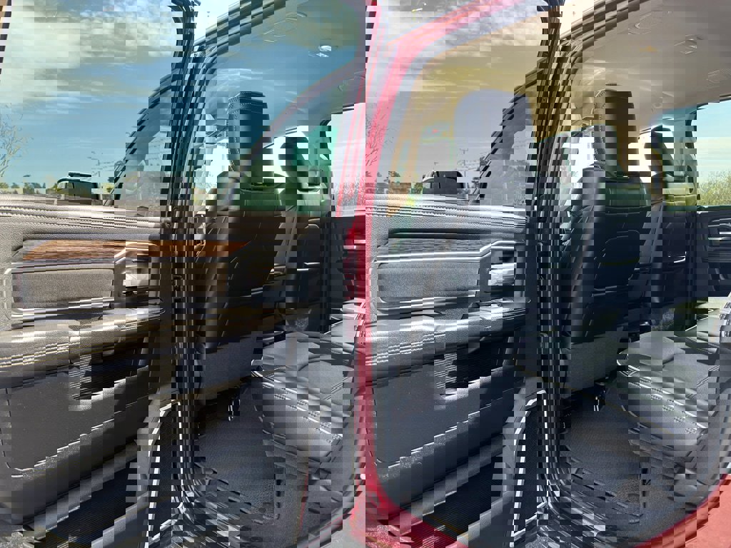 Used 2020 RAM 2500 Laramie image 18