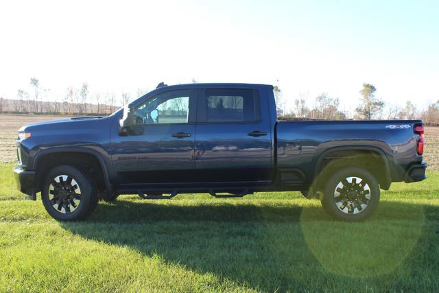 Used 2020 Chevrolet Silverado 2500 Custom w/ Custom Value Package image 2