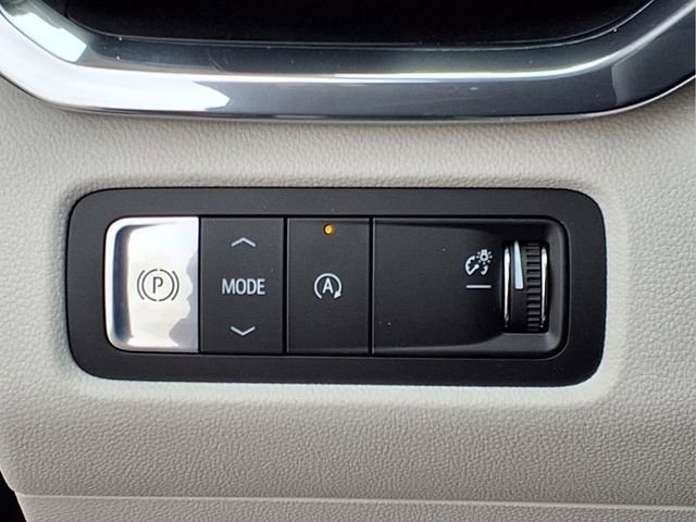 New 2026 GMC Acadia Denali w/ Super Cruise Package image 18