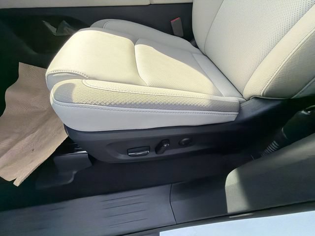 New 2026 Nissan Pathfinder SL w/ Cargo Package AWD/4WD image 12