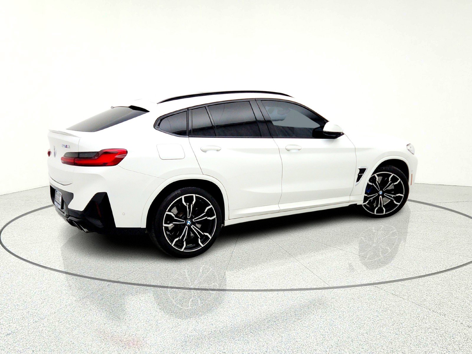 Used 2022 BMW X4 M image 10