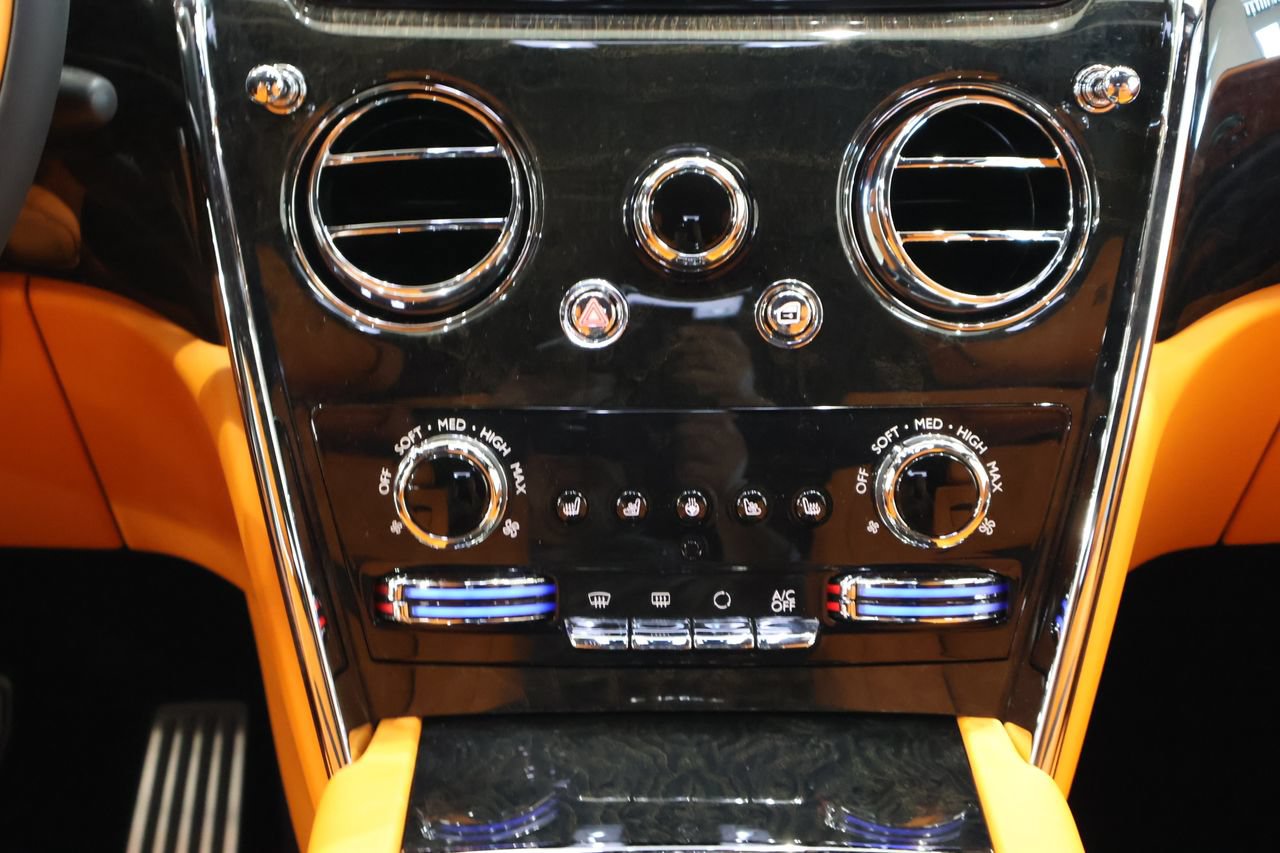 New 2026 Rolls-Royce Cullinan AWD/4WD image 15