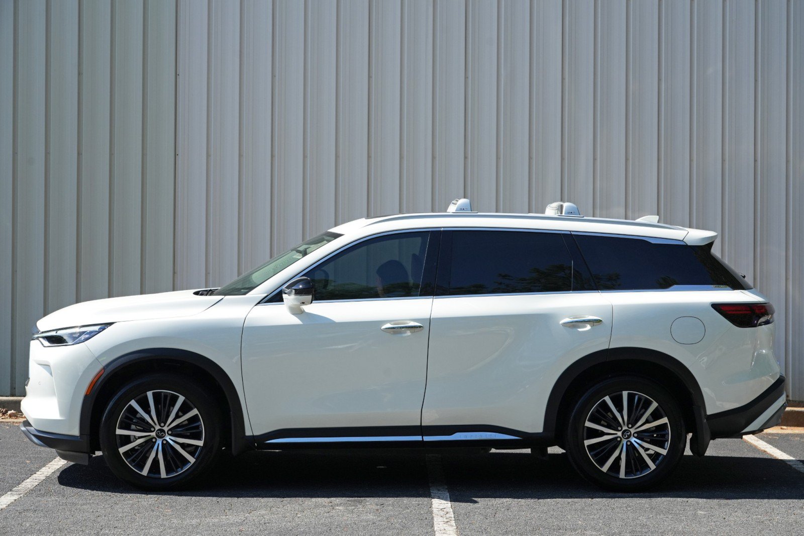 Used 2025 INFINITI QX60 Sensory w/ Vision Package AWD/4WD image 50