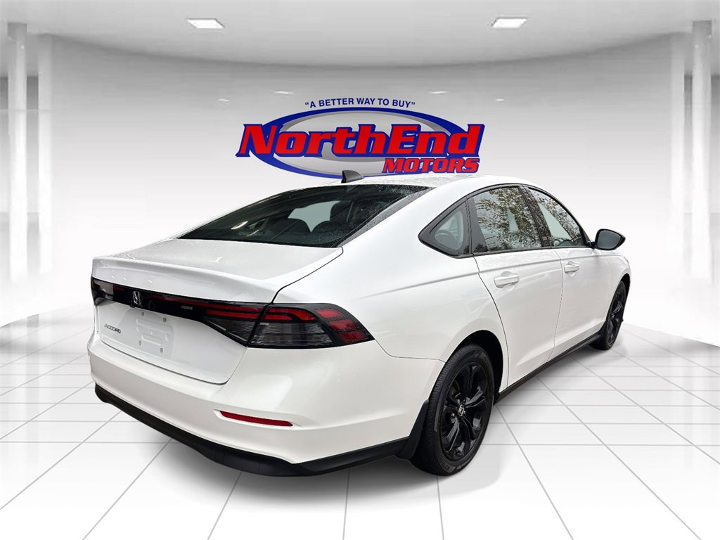Used 2025 Honda Accord SE image 4