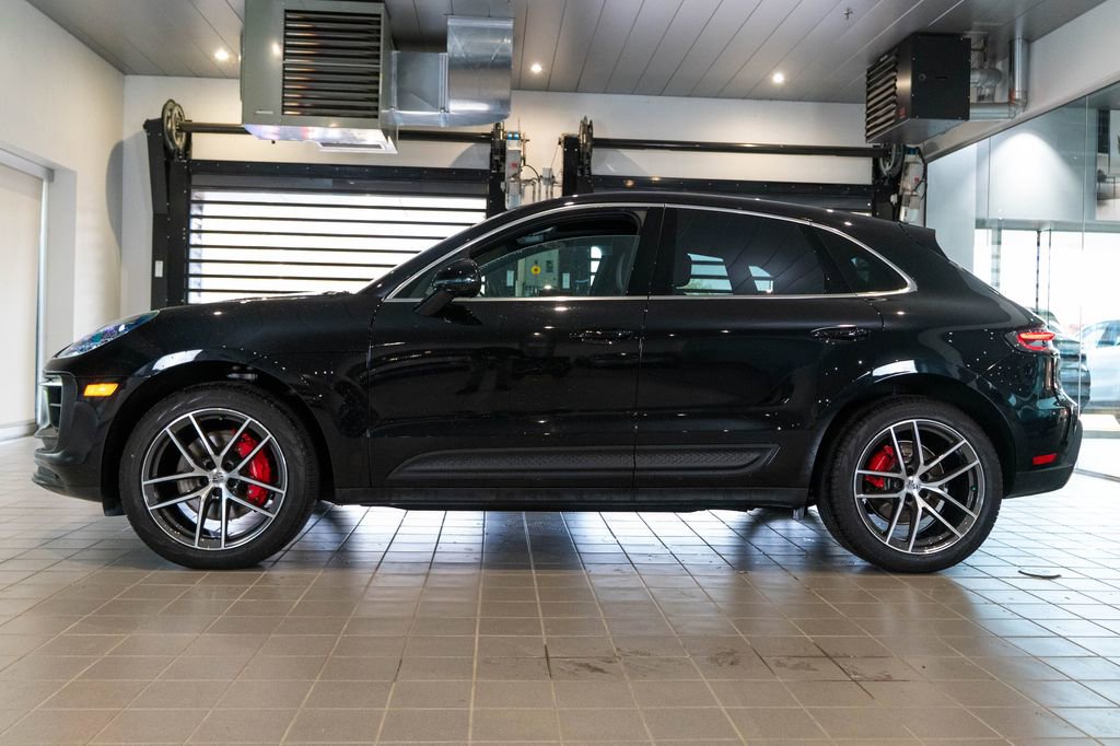 Certified 2026 Porsche Macan S AWD/4WD image 2