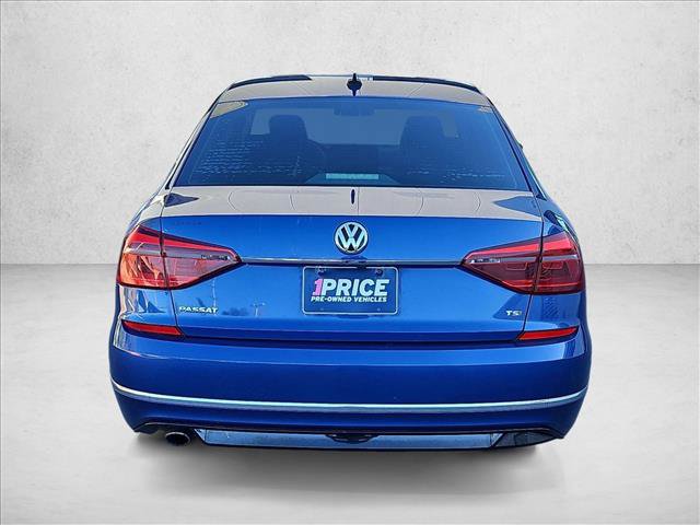 Used 2017 Volkswagen Passat 1.8T R-Line FWD image 7