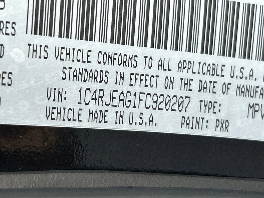 Used 2015 Jeep Grand Cherokee Altitude RWD image 41