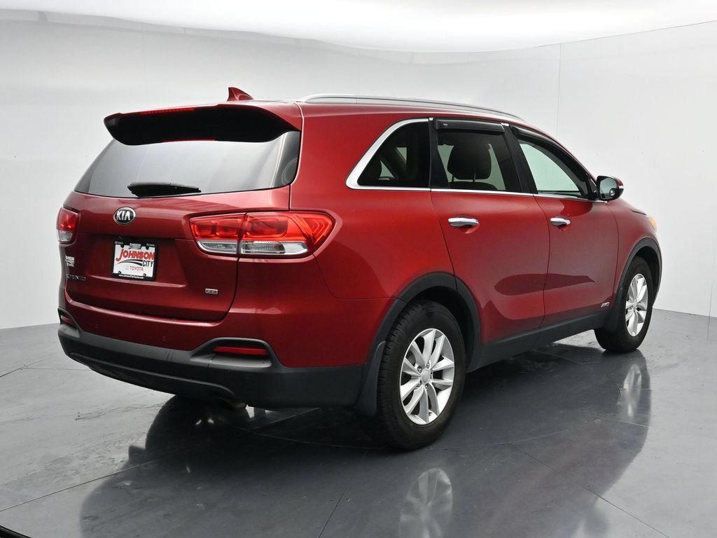 Used 2017 Kia Sorento AWD w/ LX Convenience Package image 7