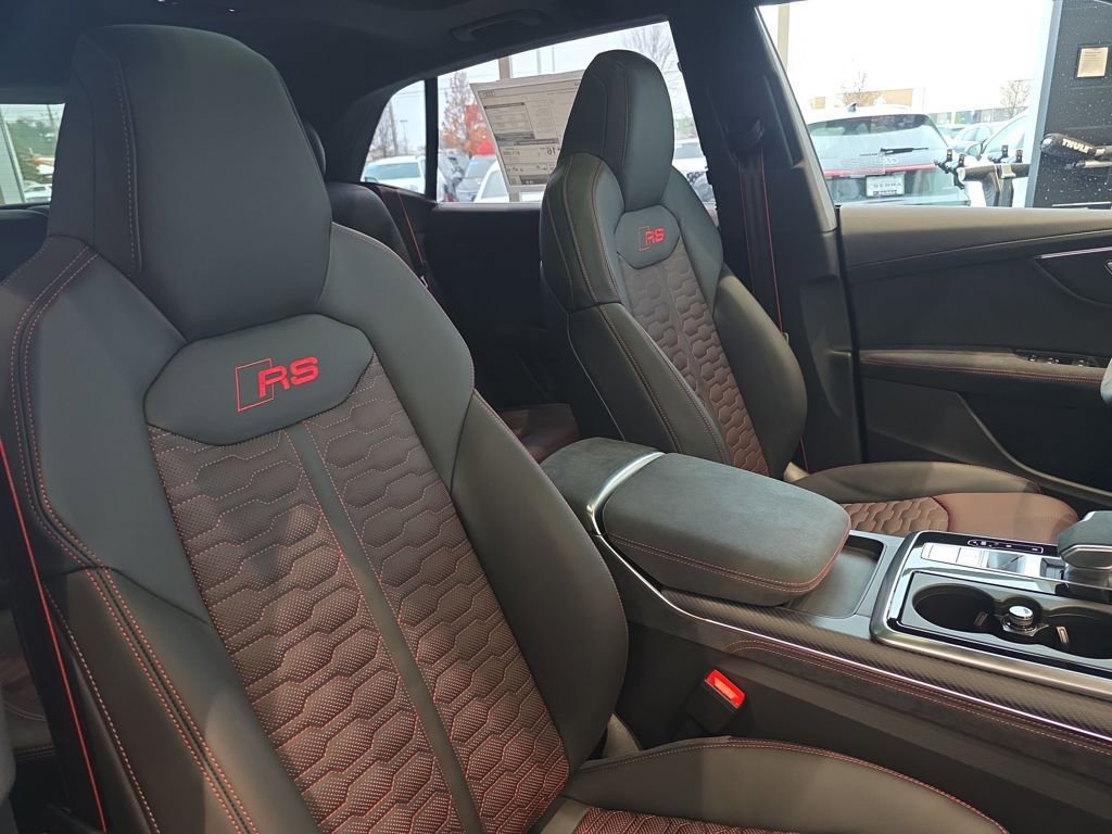 New 2026 Audi RS Q8 performance image 29