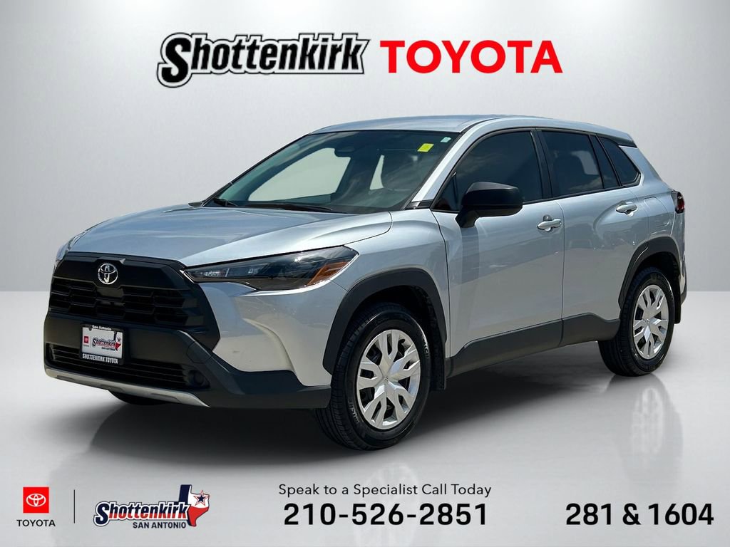 Used 2026 Toyota Corolla Cross L FWD image 1