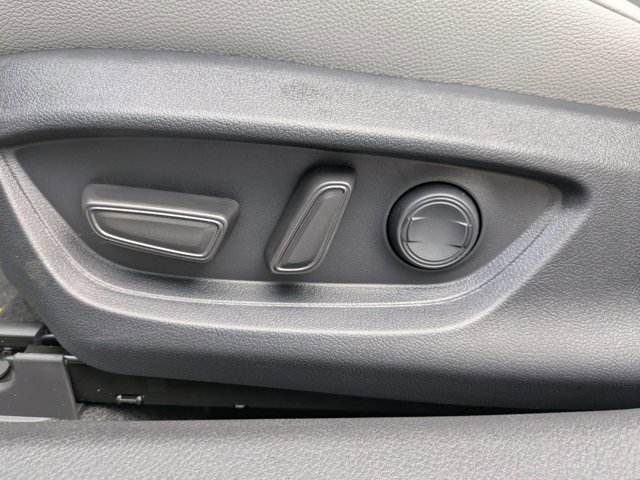 New 2026 Toyota Camry SE FWD image 17
