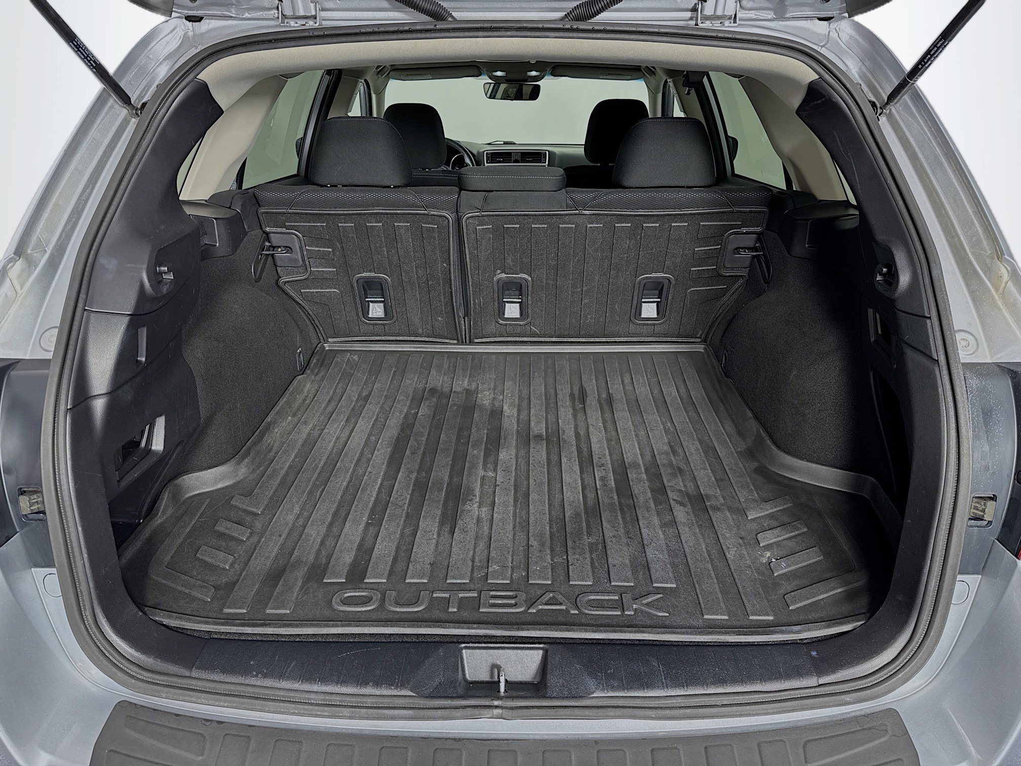 Used 2018 Subaru Outback 2.5i Premium image 24