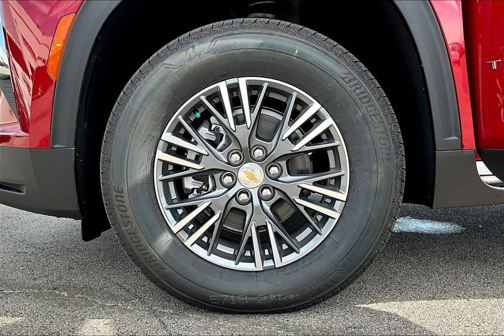 New 2026 Chevrolet Traverse LT image 12