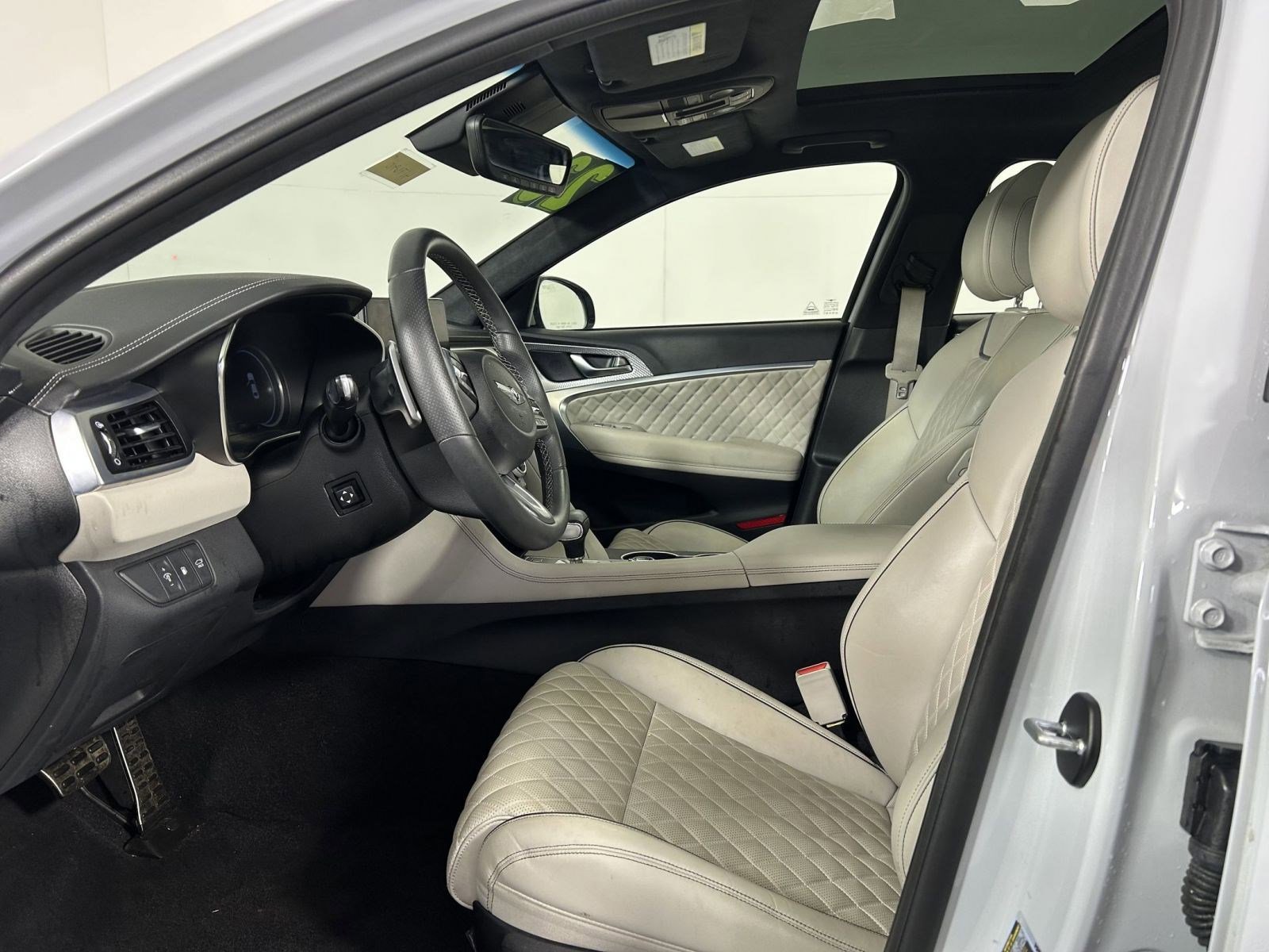 Used 2023 Genesis G70 3.3T w/ Sport Prestige Package image 22