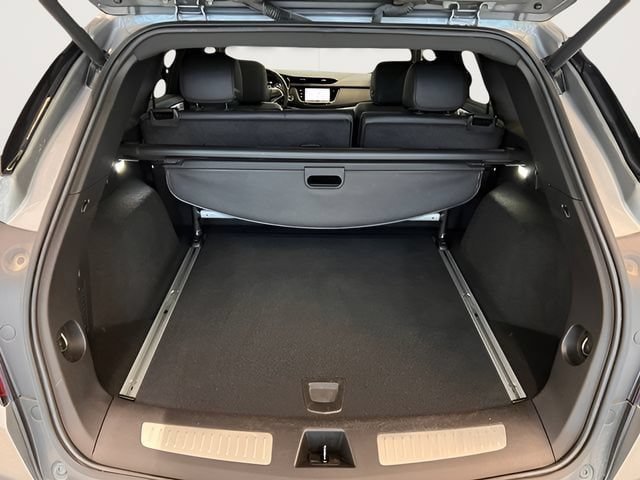 Certified 2023 Cadillac XT5 Premium Luxury w/ Technology Package AWD/4WD image 9