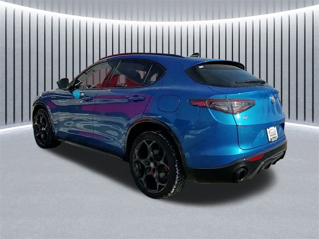 Used 2024 Alfa Romeo Stelvio Veloce image 12