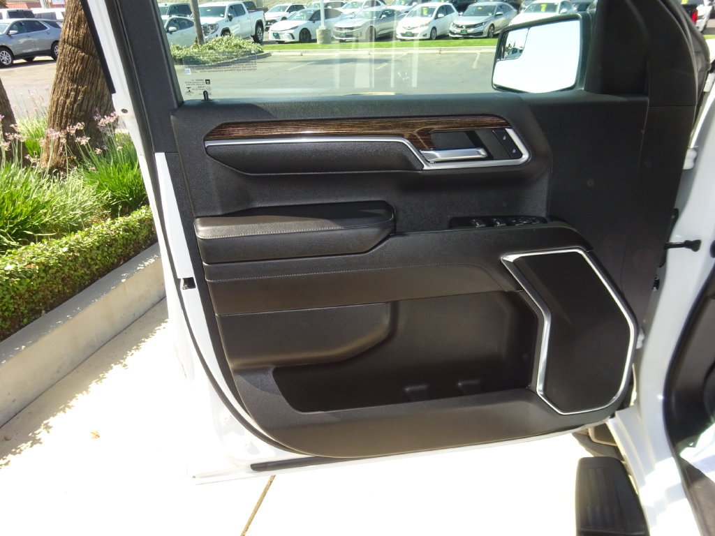 Certified 2023 GMC Sierra 1500 Elevation w/ LPO, Elevation Black Package AWD/4WD image 24