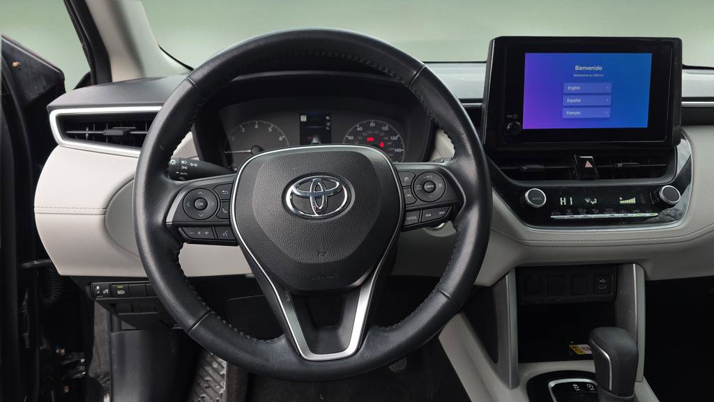 Used 2023 Toyota Corolla Cross LE image 18