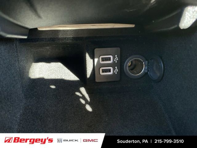 Used 2017 Lincoln Continental Reserve w/ Climate Package image 40