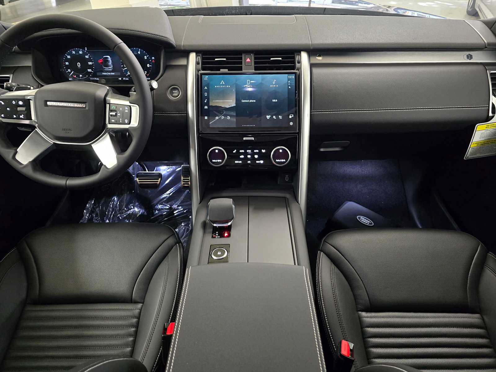 New 2026 Land Rover Discovery Limited Edition AWD/4WD image 19