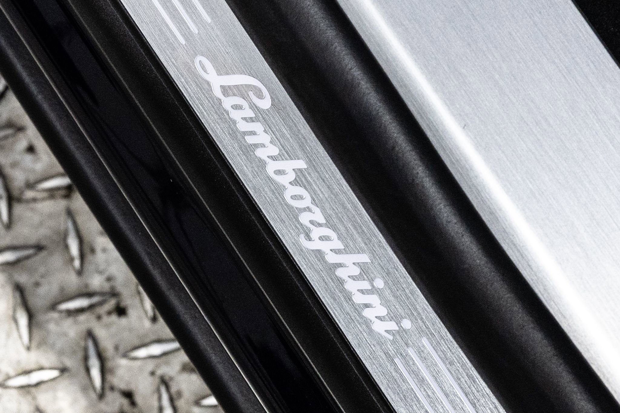 Used 2024 Lamborghini Urus Performante image 38