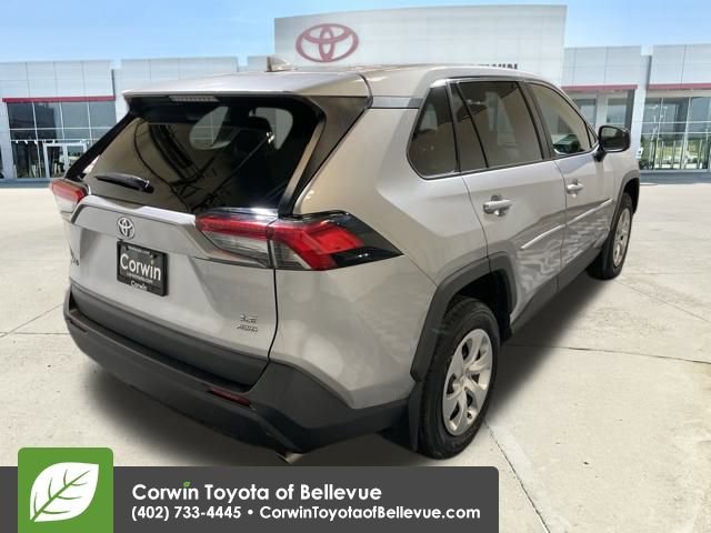 Used 2023 Toyota RAV4 LE image 5