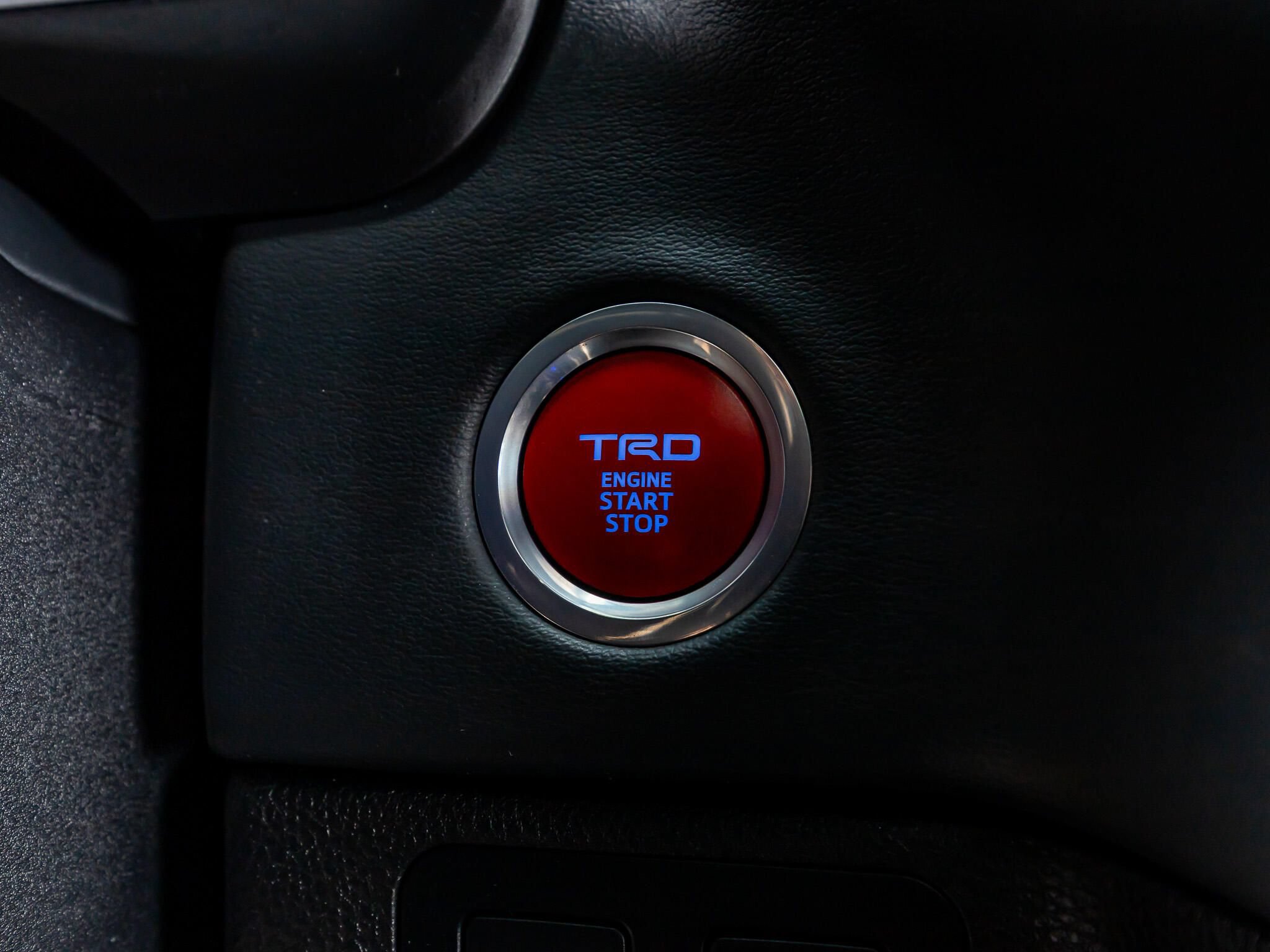 Used 2024 Toyota Tundra Platinum w/ TRD Off-Road Package AWD/4WD image 21