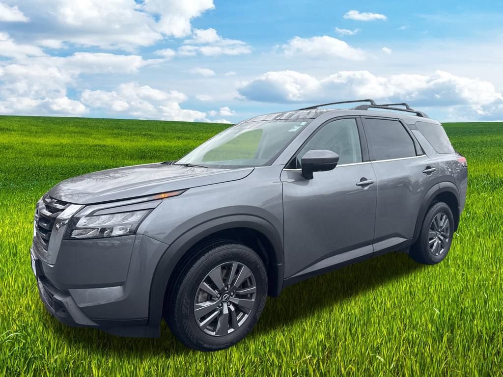 Used 2024 Nissan Pathfinder SV image 10