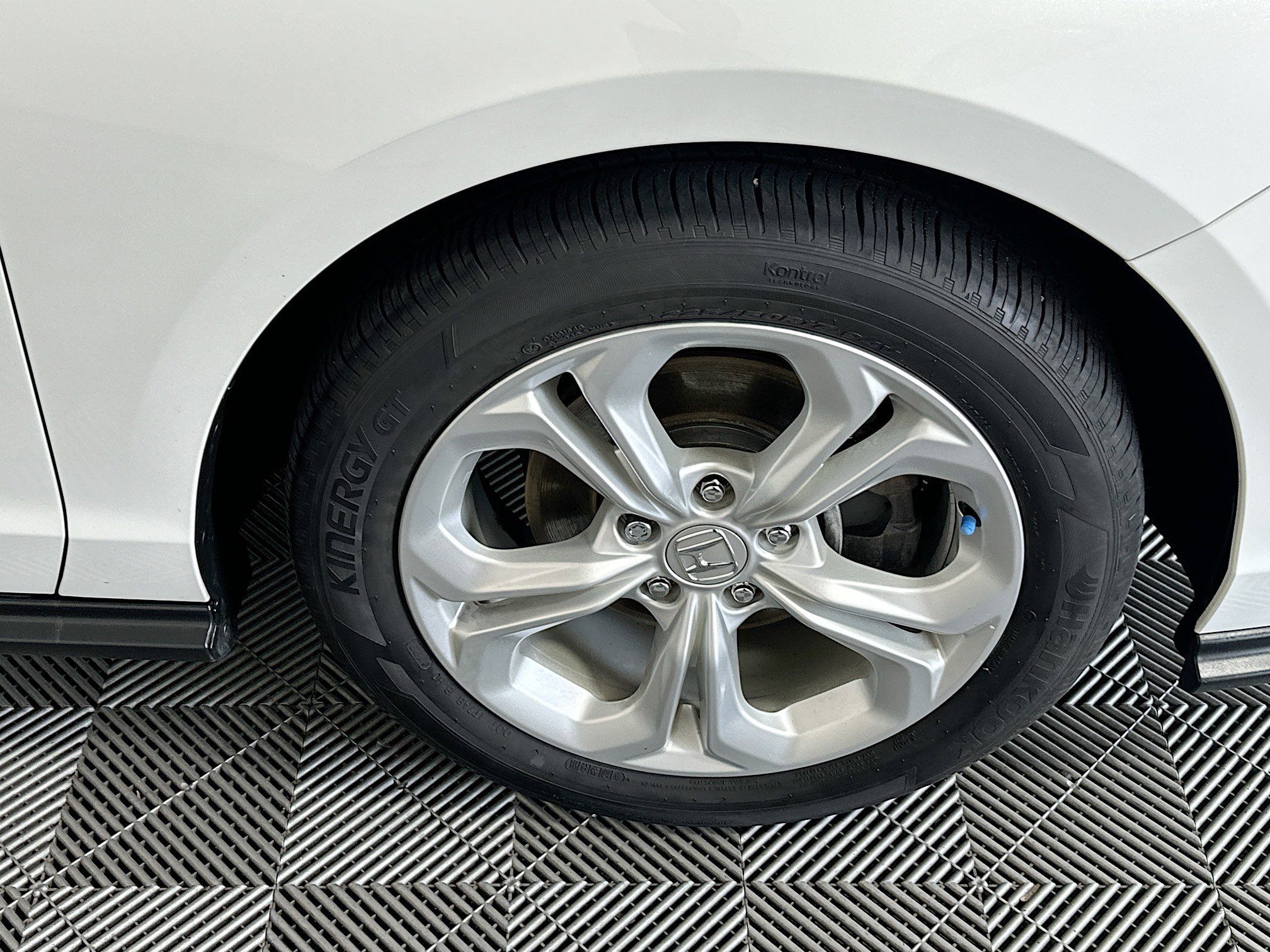 Used 2024 Honda Accord LX image 10