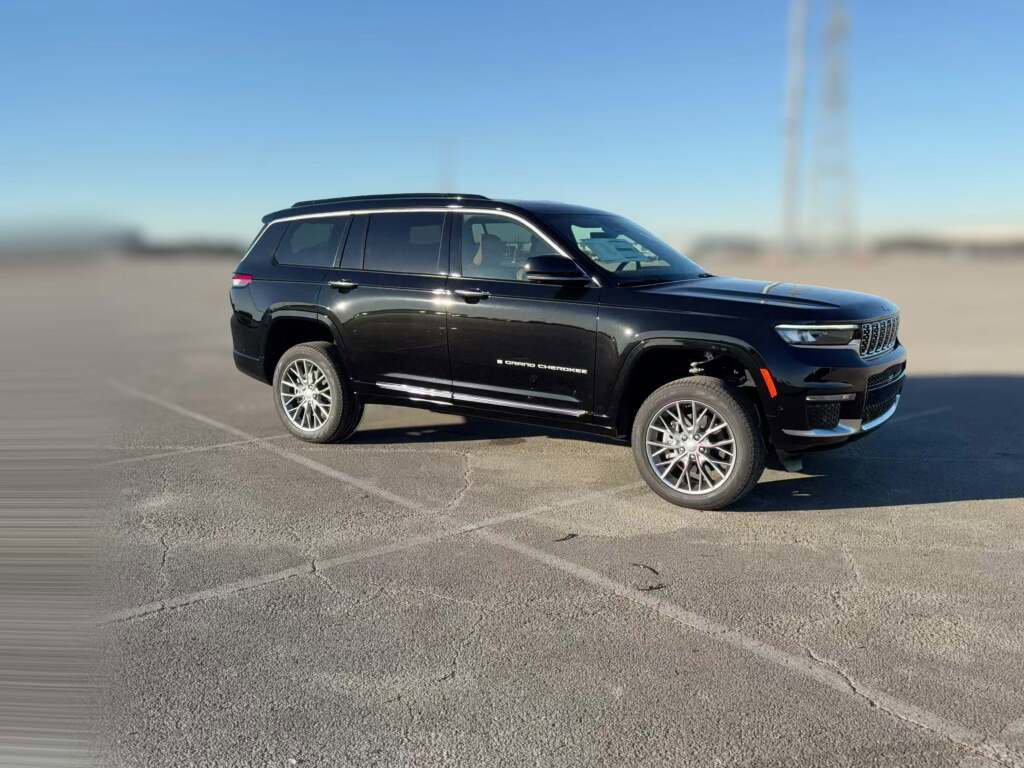 New 2025 Jeep Grand Cherokee L Summit image 15