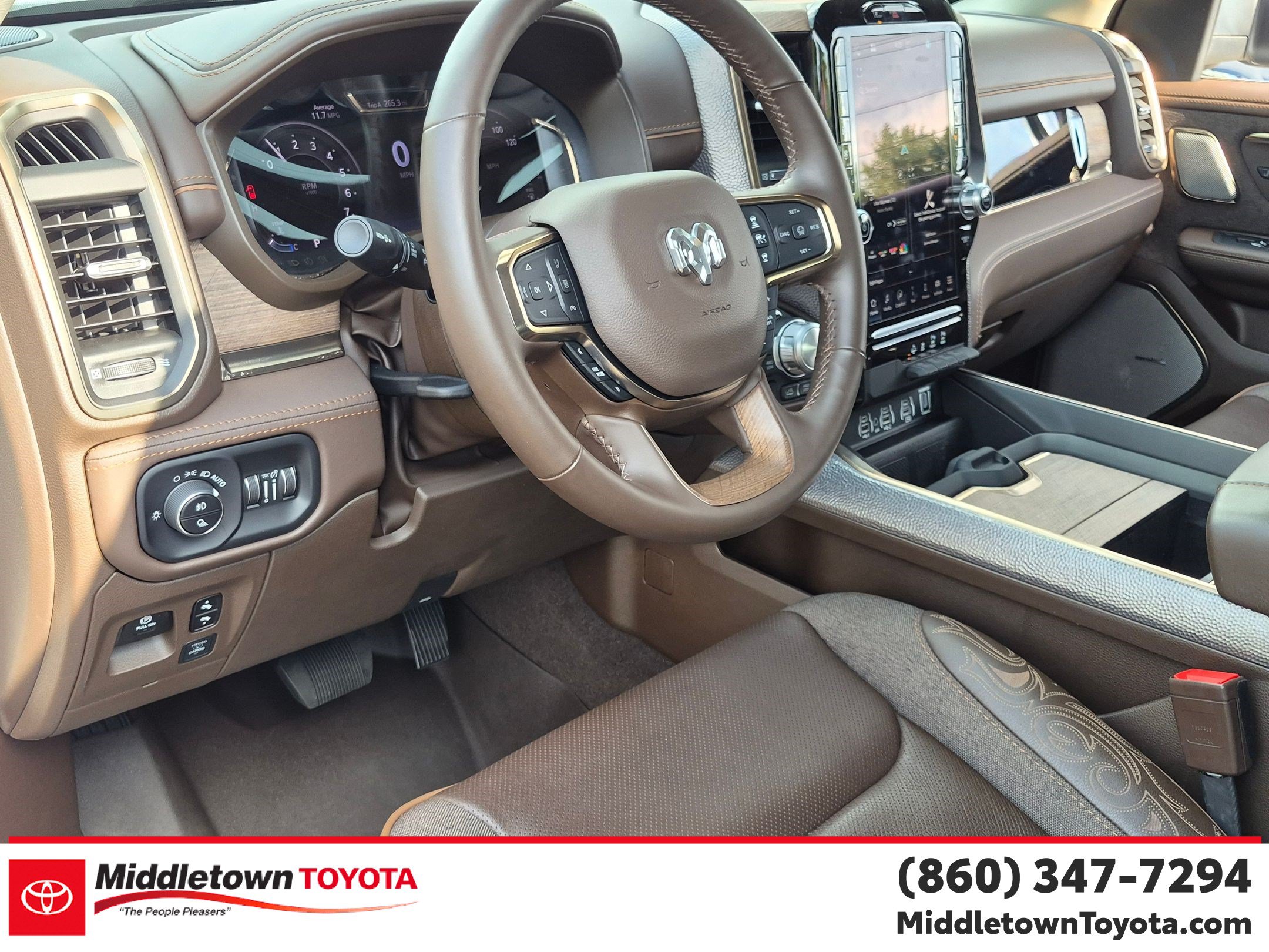 Used 2025 RAM 1500 Limited w/ Off Road Group AWD/4WD image 16