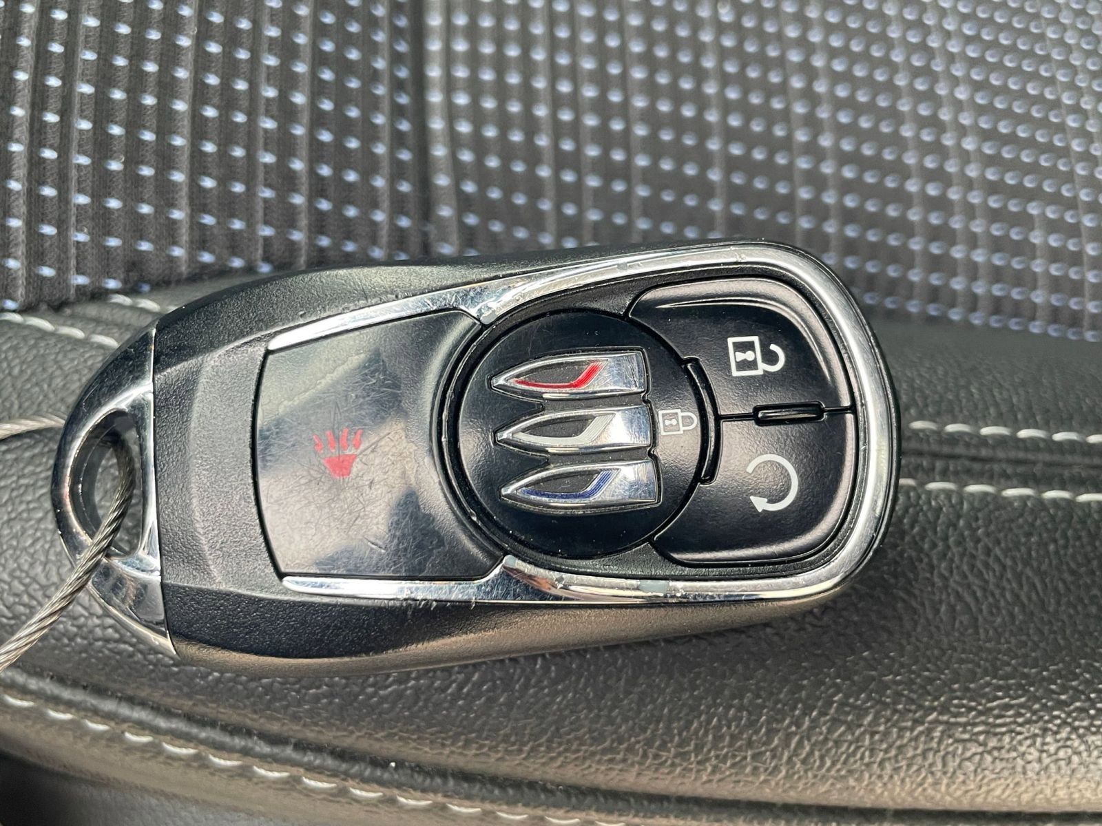 Used 2025 Buick Envista Preferred image 22