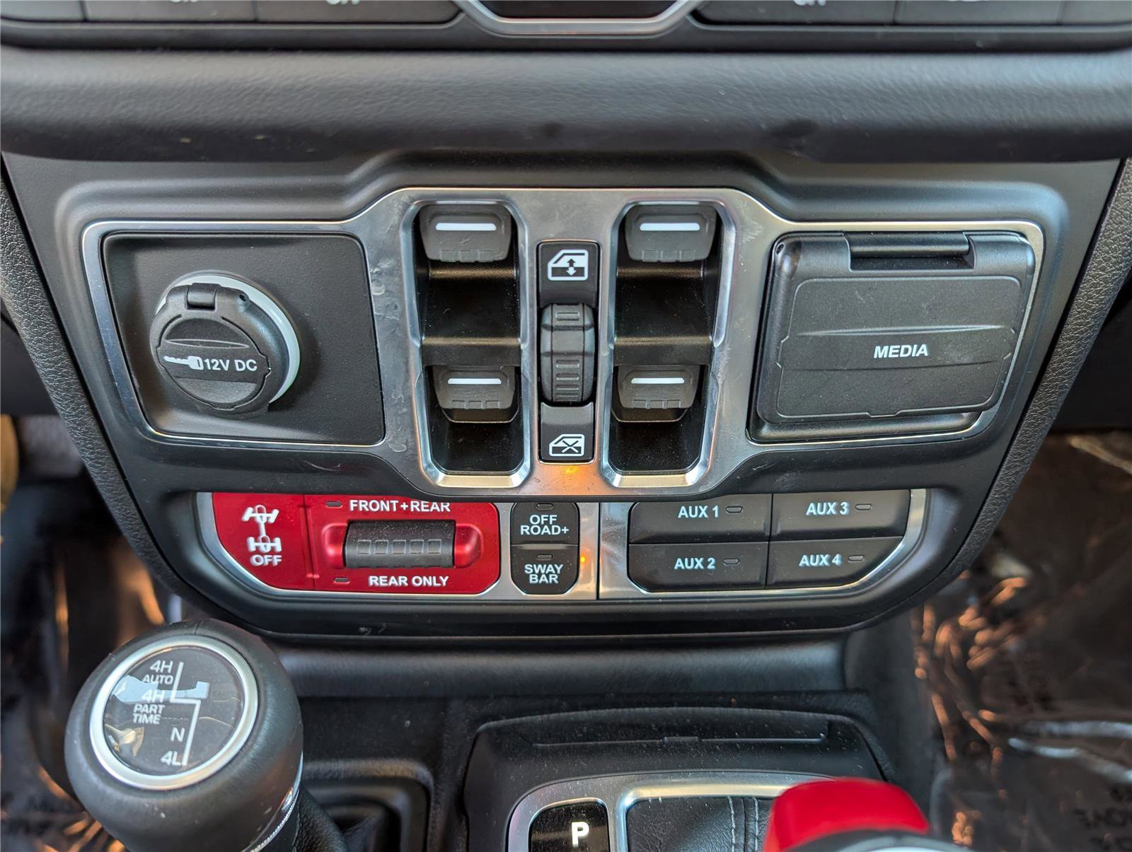 Used 2024 Jeep Wrangler Unlimited Rubicon 392 AWD/4WD image 27