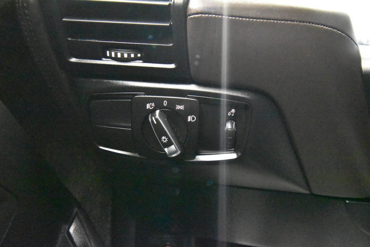 Used 2018 BMW i3 image 39