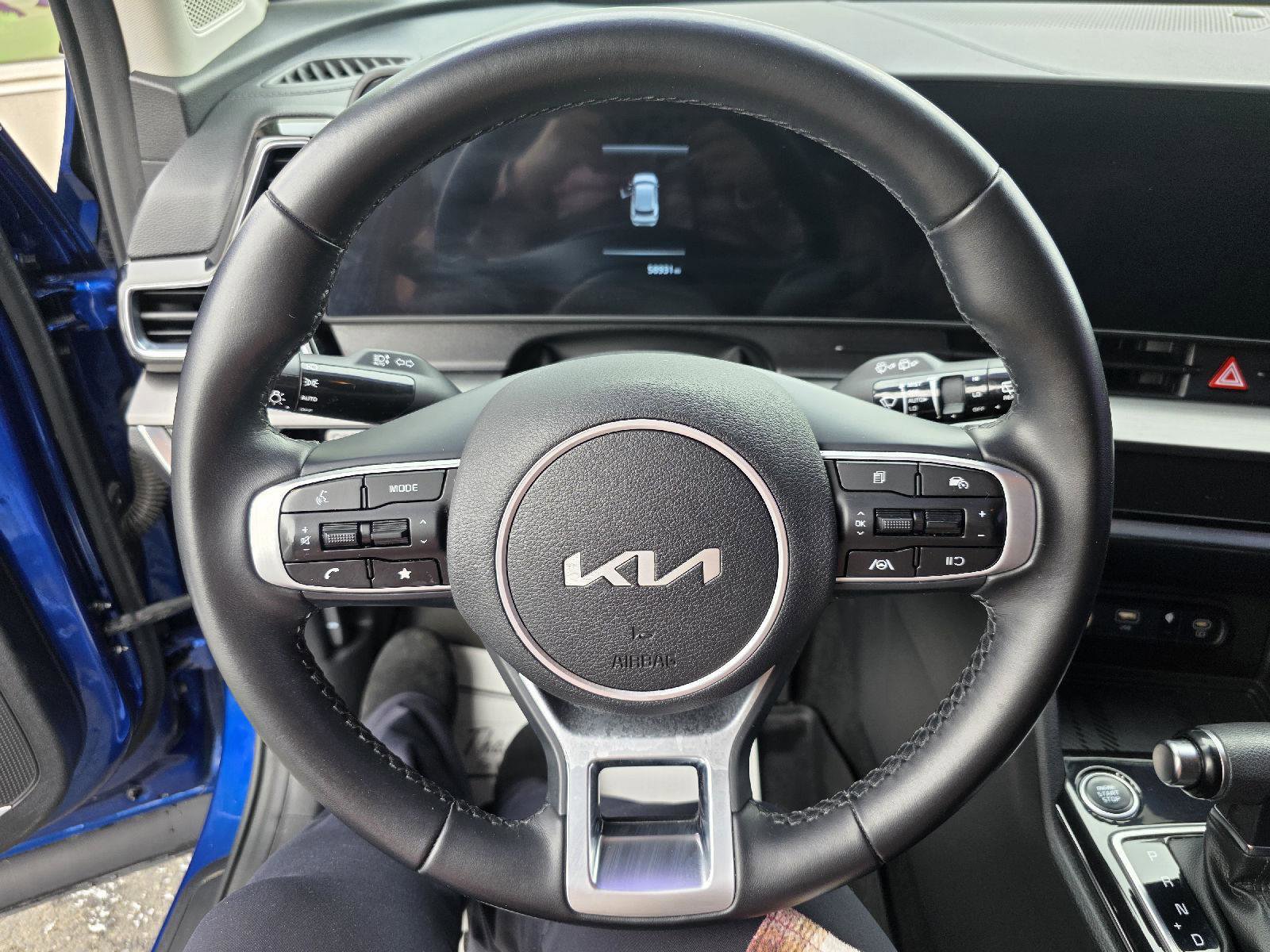 Used 2023 Kia Sportage EX image 16