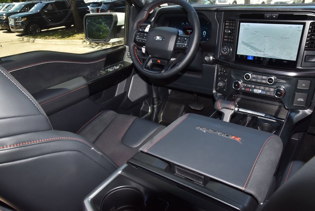Used 2025 Ford F150 Raptor w/ Equipment Group 803A Raptor R AWD/4WD image 15