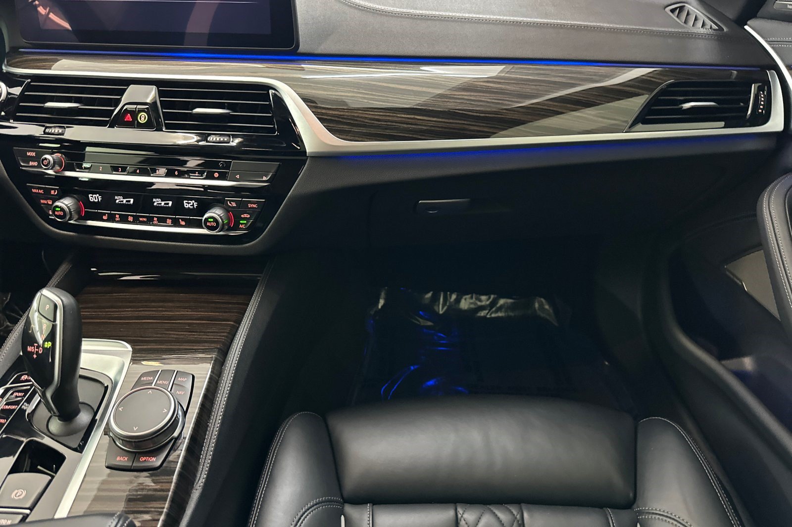Certified 2023 BMW M550i xDrive AWD/4WD image 34