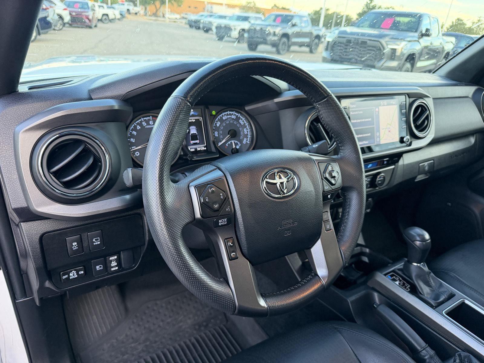 Used 2023 Toyota Tacoma TRD Off-Road w/ TRD Premium Off Road Package AWD/4WD image 31