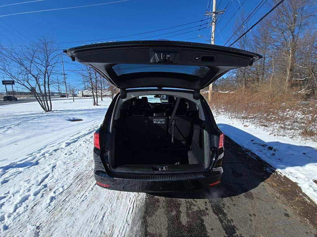 Used 2023 Honda Odyssey Elite image 5
