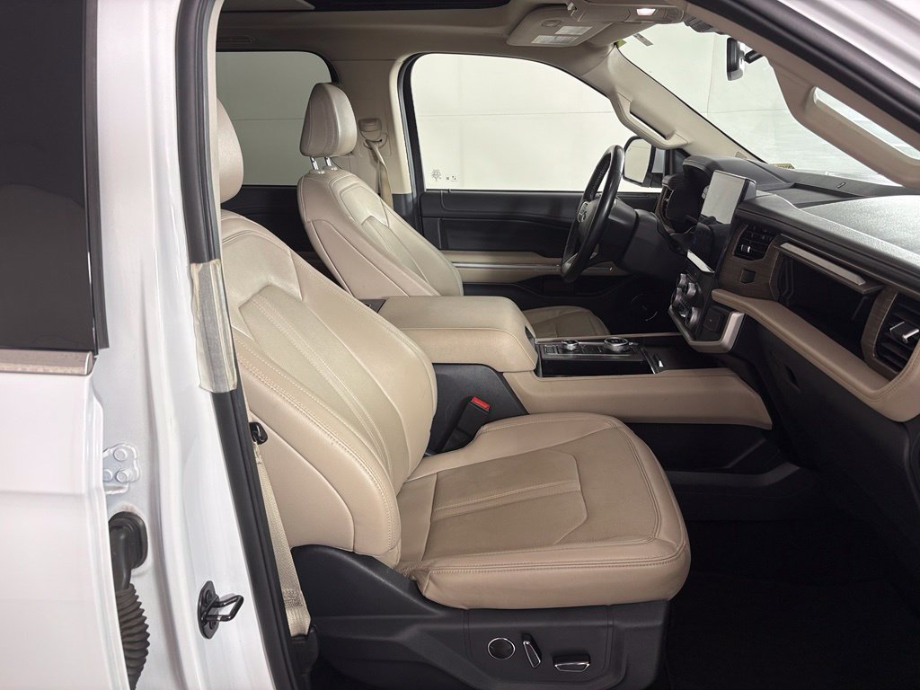 Used 2024 Ford Expedition Limited AWD/4WD image 46