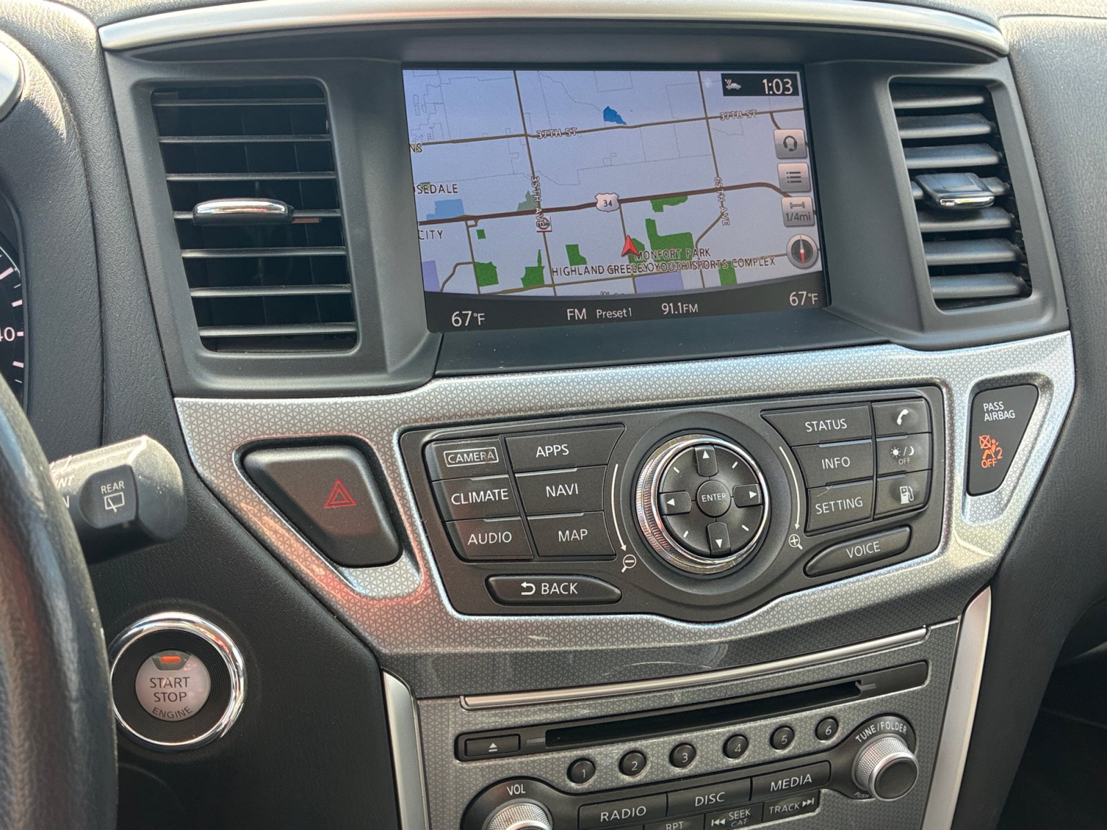 Used 2018 Nissan Pathfinder SL AWD/4WD image 24