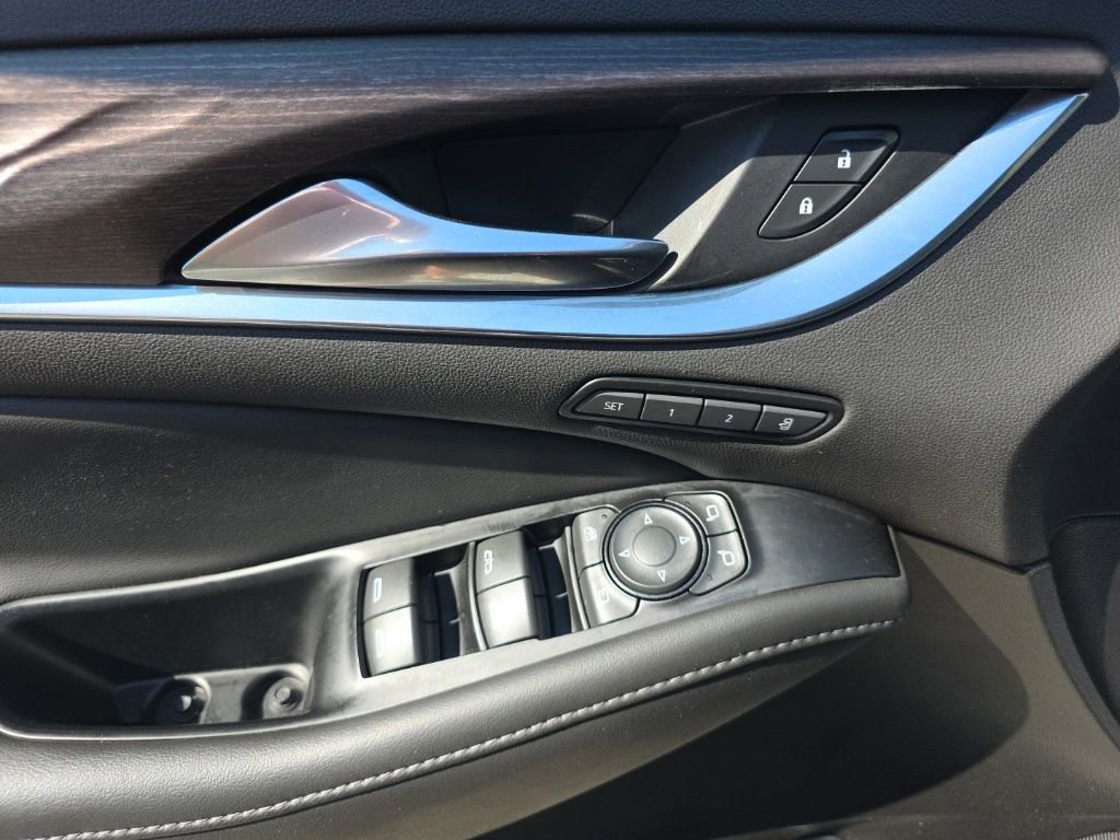 Used 2024 Buick Enclave Avenir w/ Avenir Technology Package FWD image 22