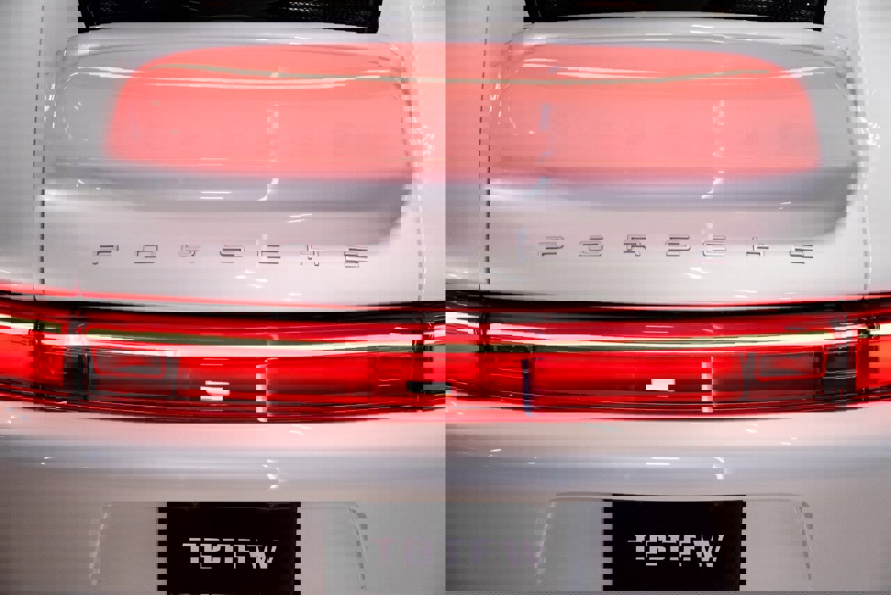 Used 1995 Porsche 911 Carrera image 29