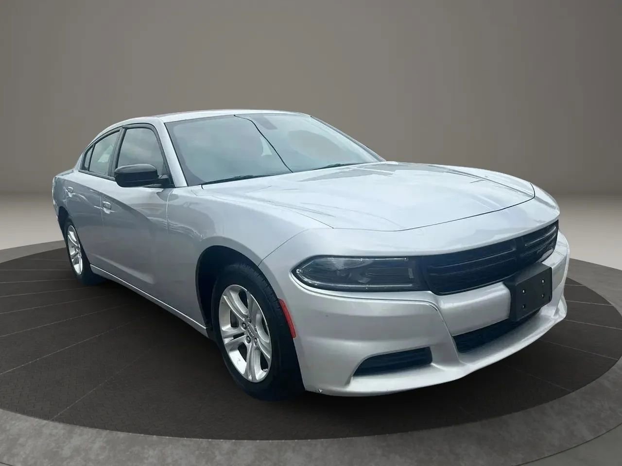 Used 2023 Dodge Charger SXT RWD image 3