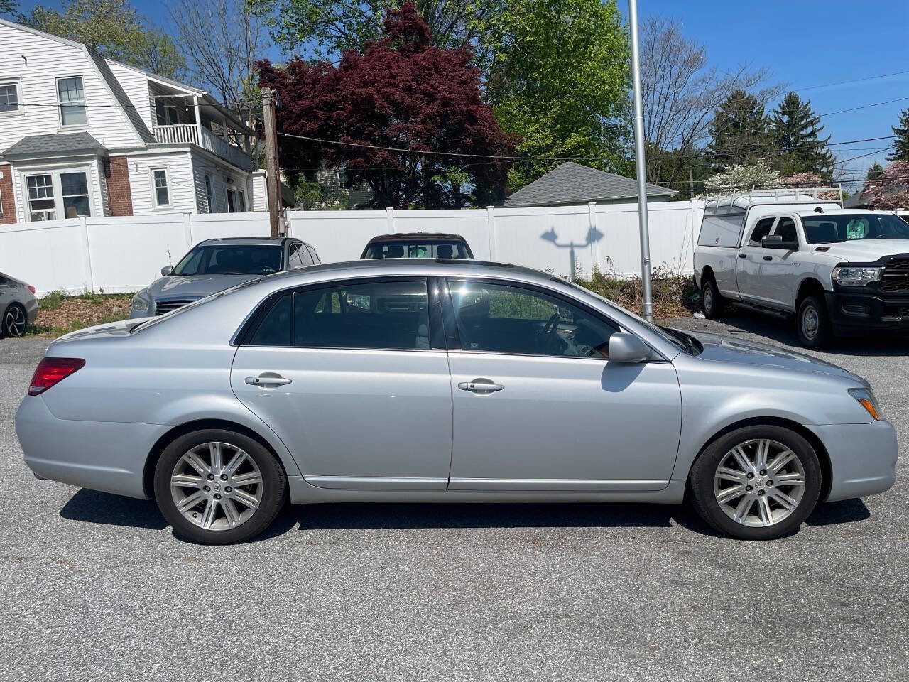 Used 2007 Toyota Avalon XL FWD image 5