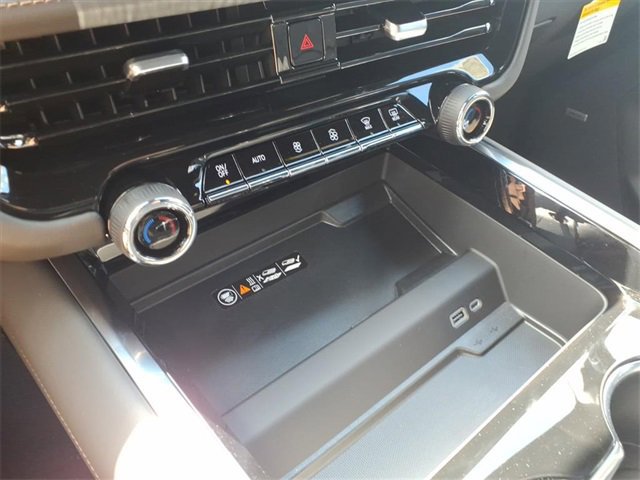 New 2026 Chevrolet Suburban High Country image 18