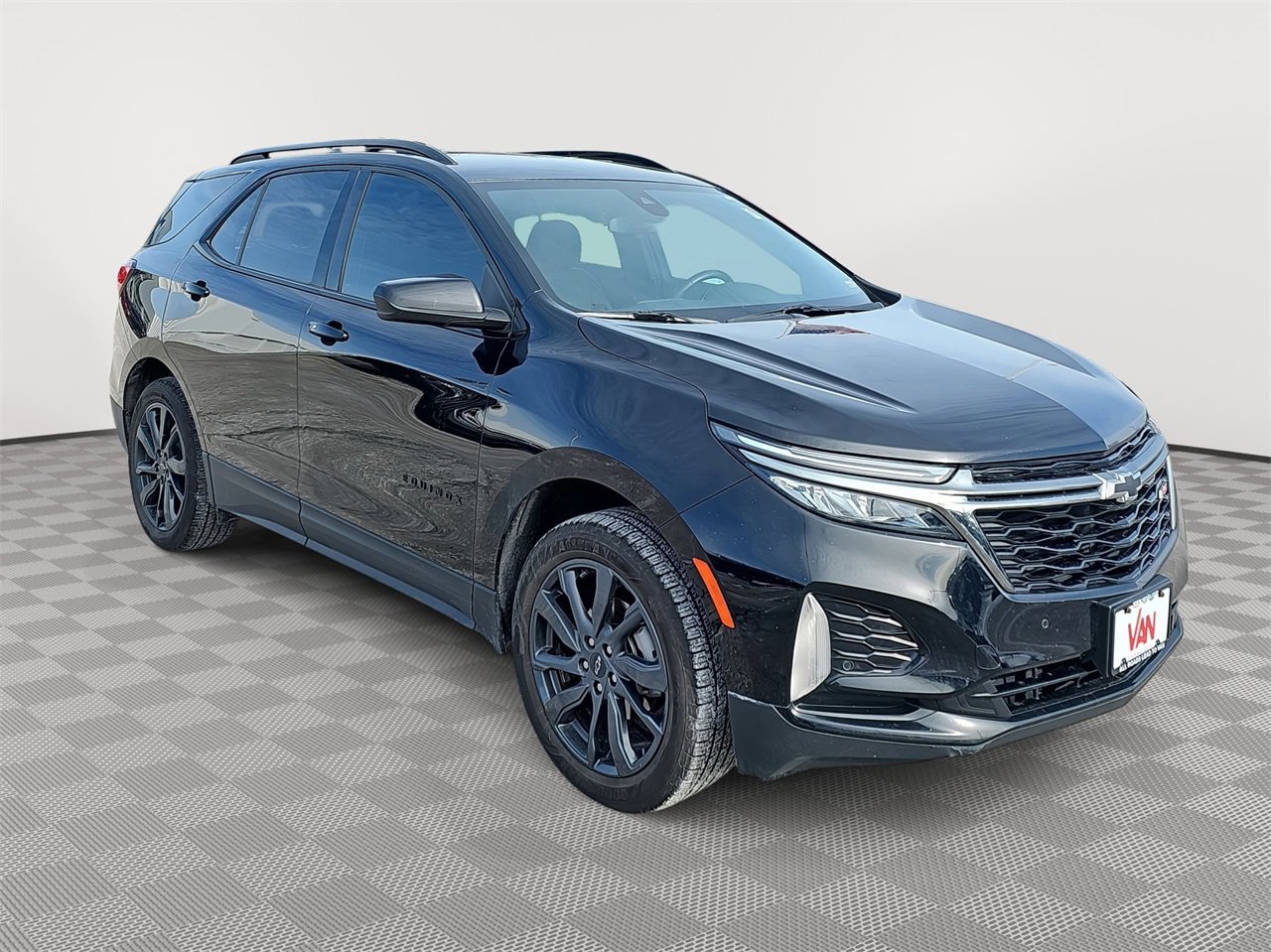 Used 2023 Chevrolet Equinox RS w/ LPO, Floor Liner Package image 3