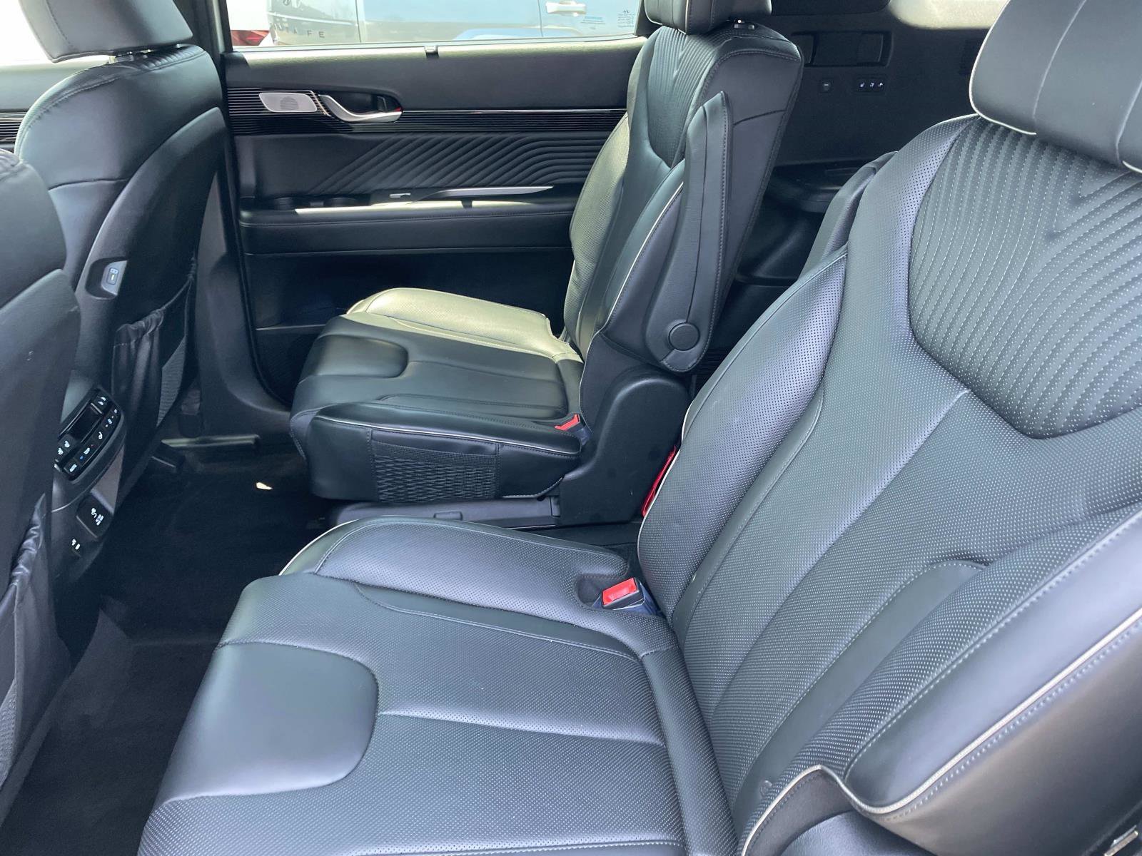 Used 2025 Hyundai Palisade Calligraphy image 25