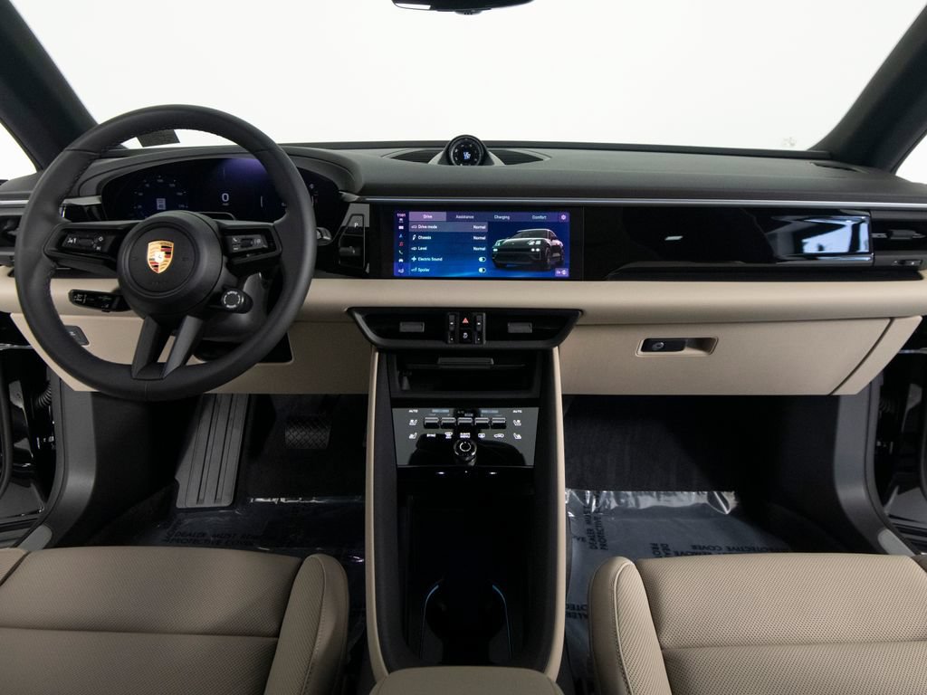 New 2026 Porsche Macan 4 Electric AWD/4WD image 33